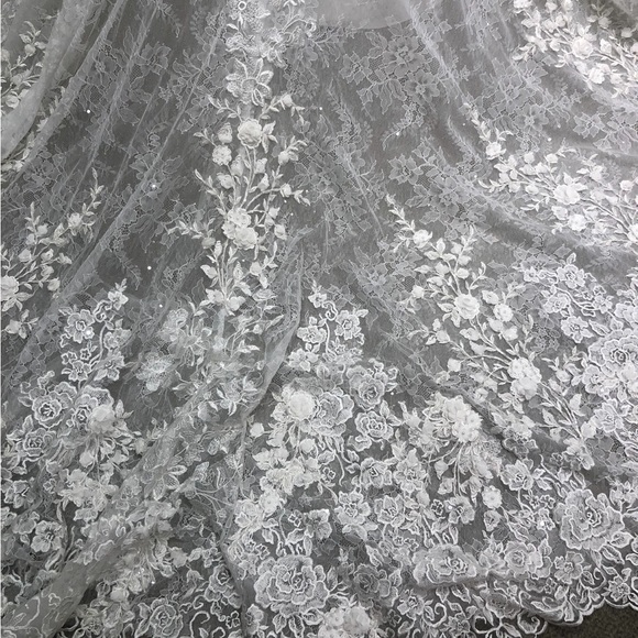 Kleinfeld Martina Liana Bridal Gown - Picture 6 of 15